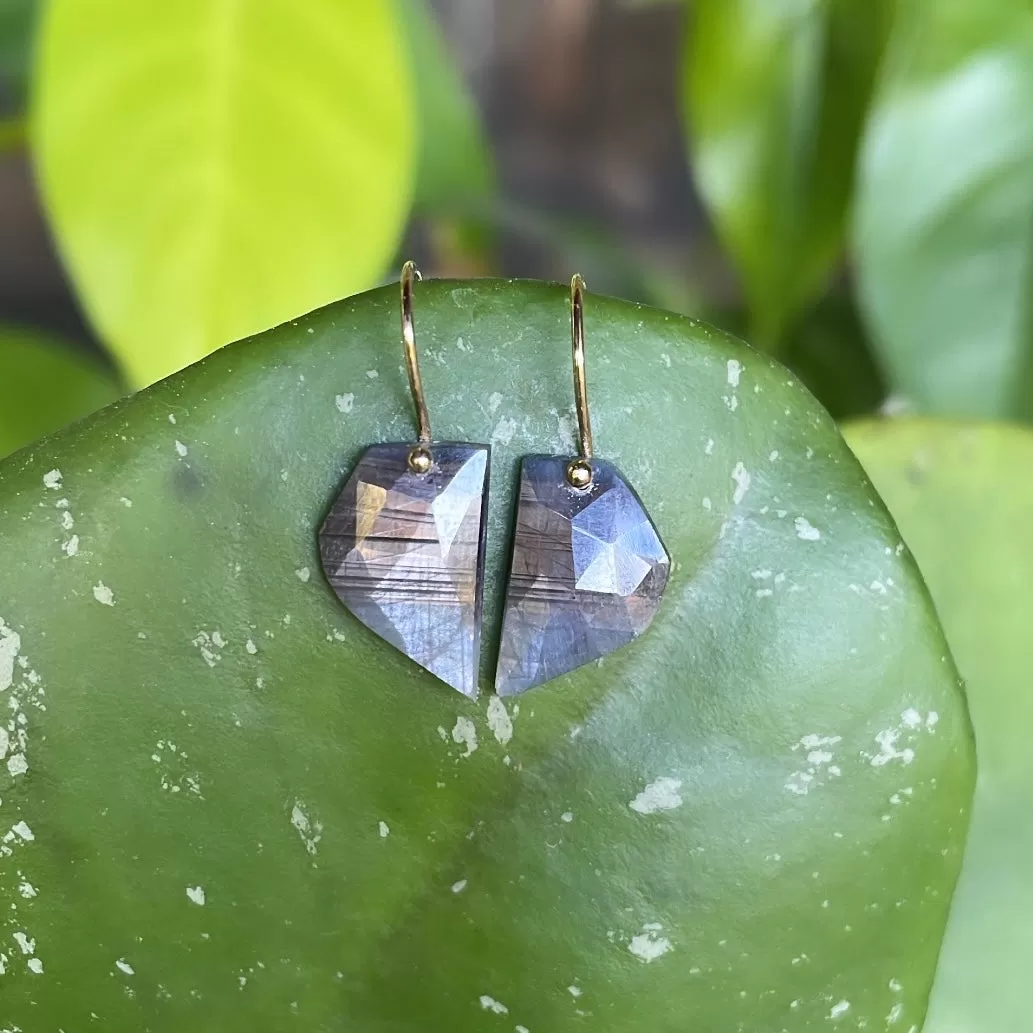 Geo gray sapphire earrings