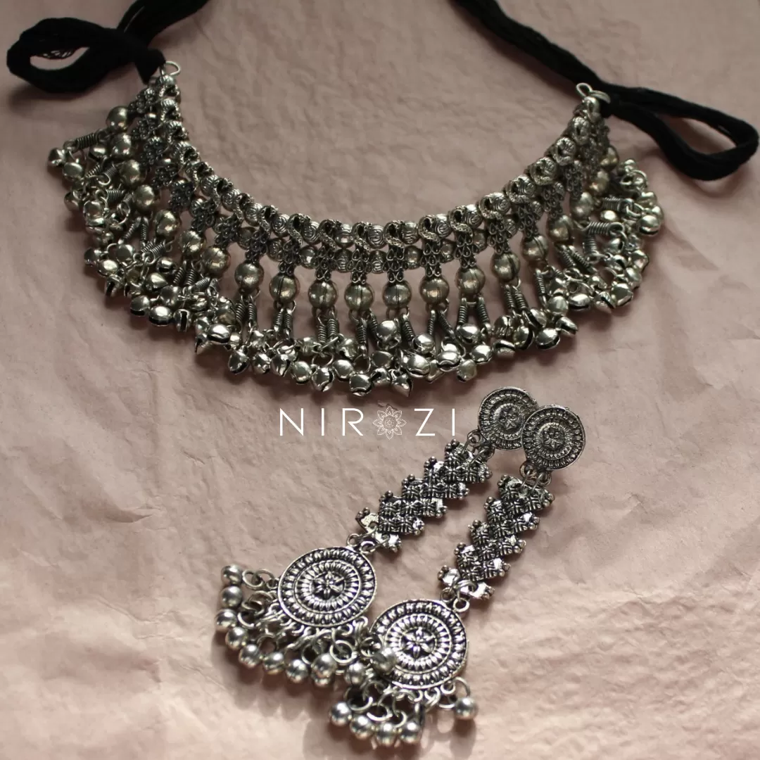 Moyna - Necklace Set