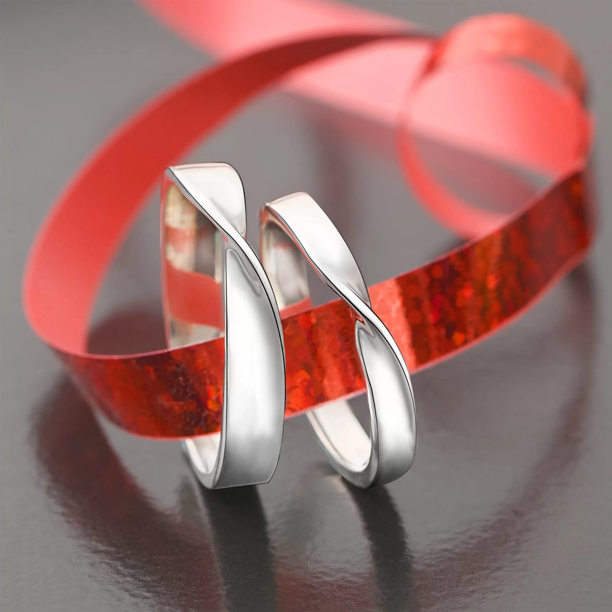 Twisted Romance Matching Couple Rings Set