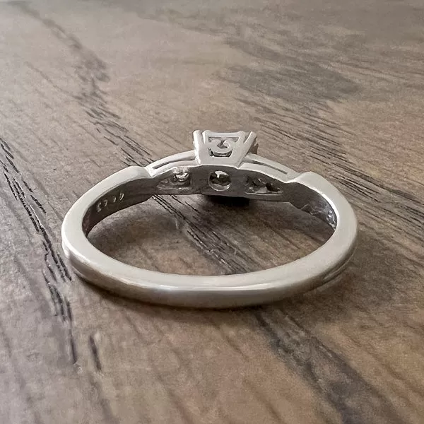 Vintage Engagement Ring, TRB 0.26ct.